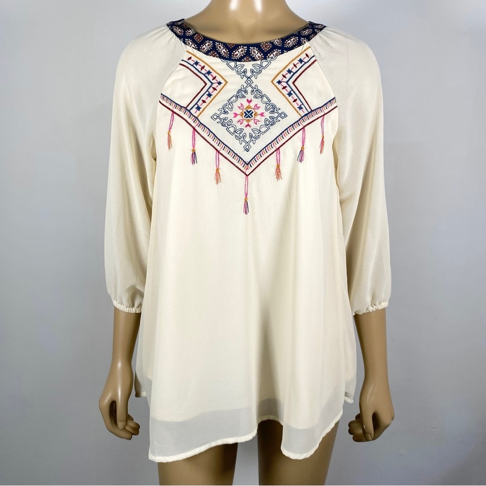 Flying Tomato Girl’s Size Large (9-10) Embroidered Top